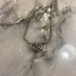 Kendra Scott. Sliver Short Pendant Necklace in Silver Drusy.